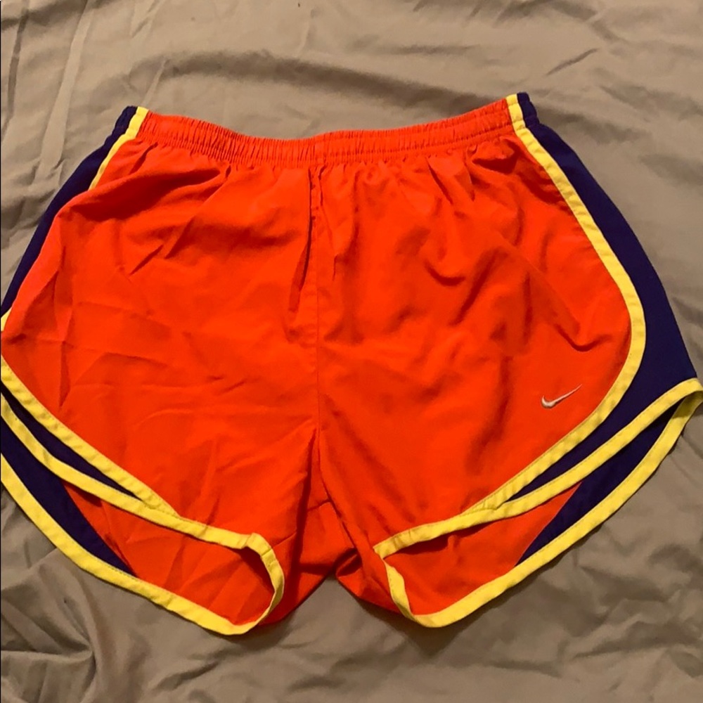 Medium Women’s Nike Tempo Shorts